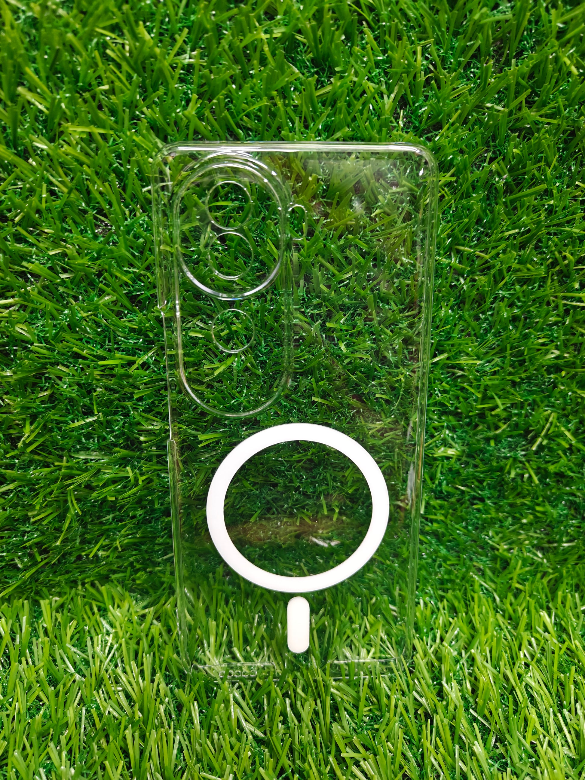 Vivo V40E / iQOO Z9s 5G Anti Yellow Premium Quality Magsafe Crystal Clear Hard Plastic Back Cover Case - Royal Star