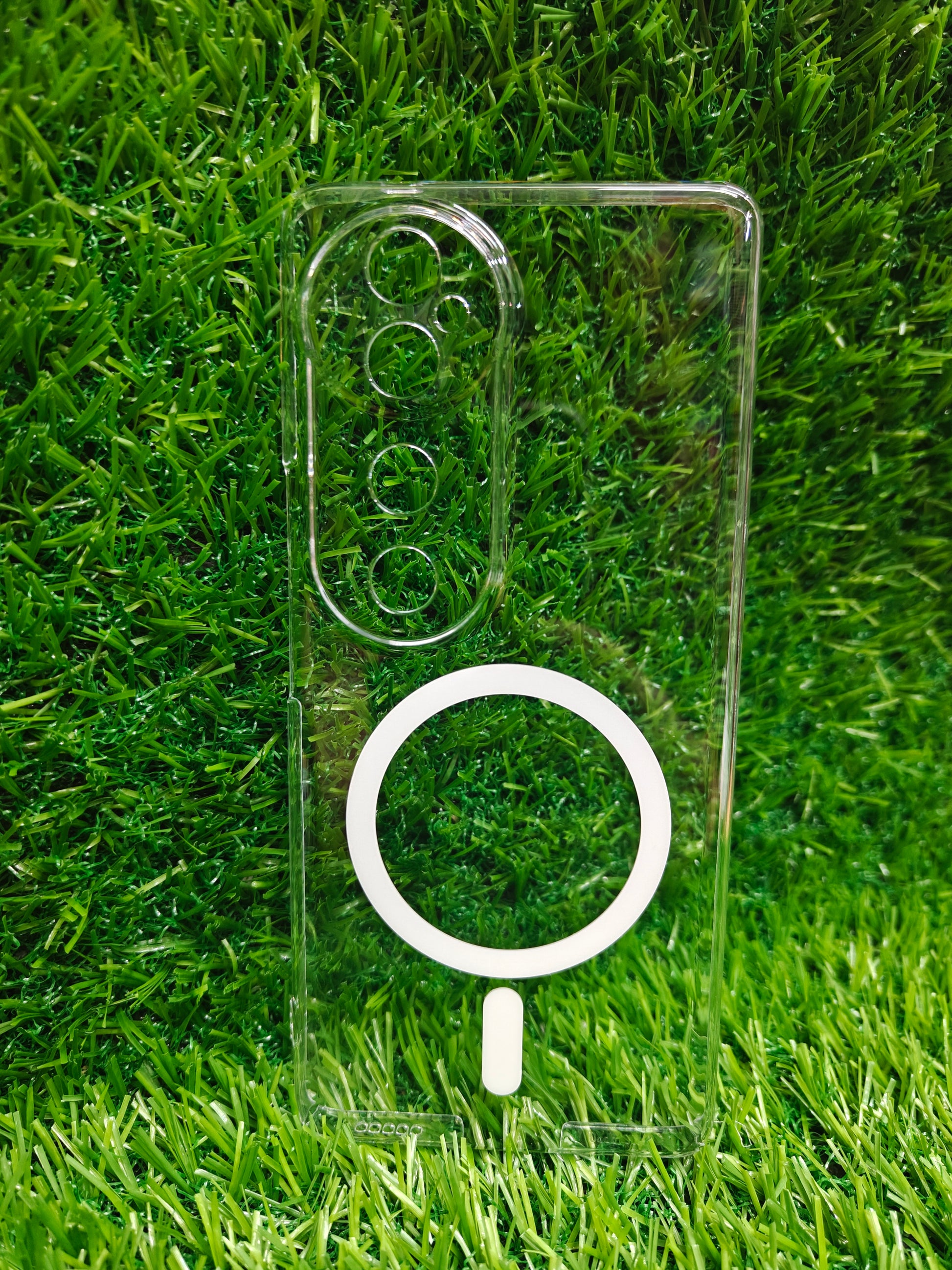 Vivo V40 / V40 Pro / T3 Ultra 5G Anti Yellow Premium Quality Magsafe Crystal Clear Hard Plastic Back Cover Case - Royal Star