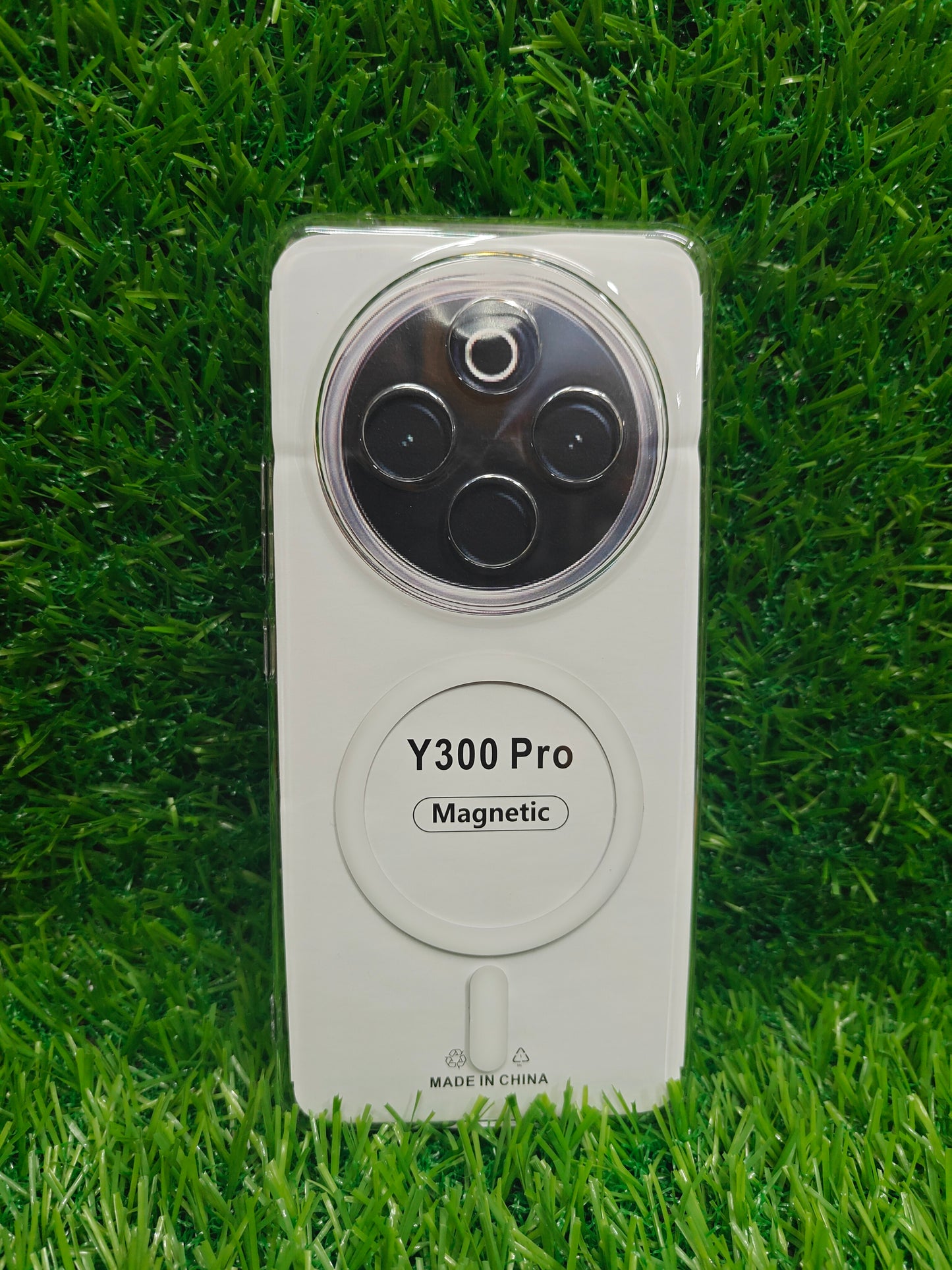 Vivo T4 (5G) / iQOO Z10 / Vivo Y300 Pro (5G) Anti Yellow Premium Quality Magsafe Crystal Clear Hard Plastic Back Cover Case - Royal Star