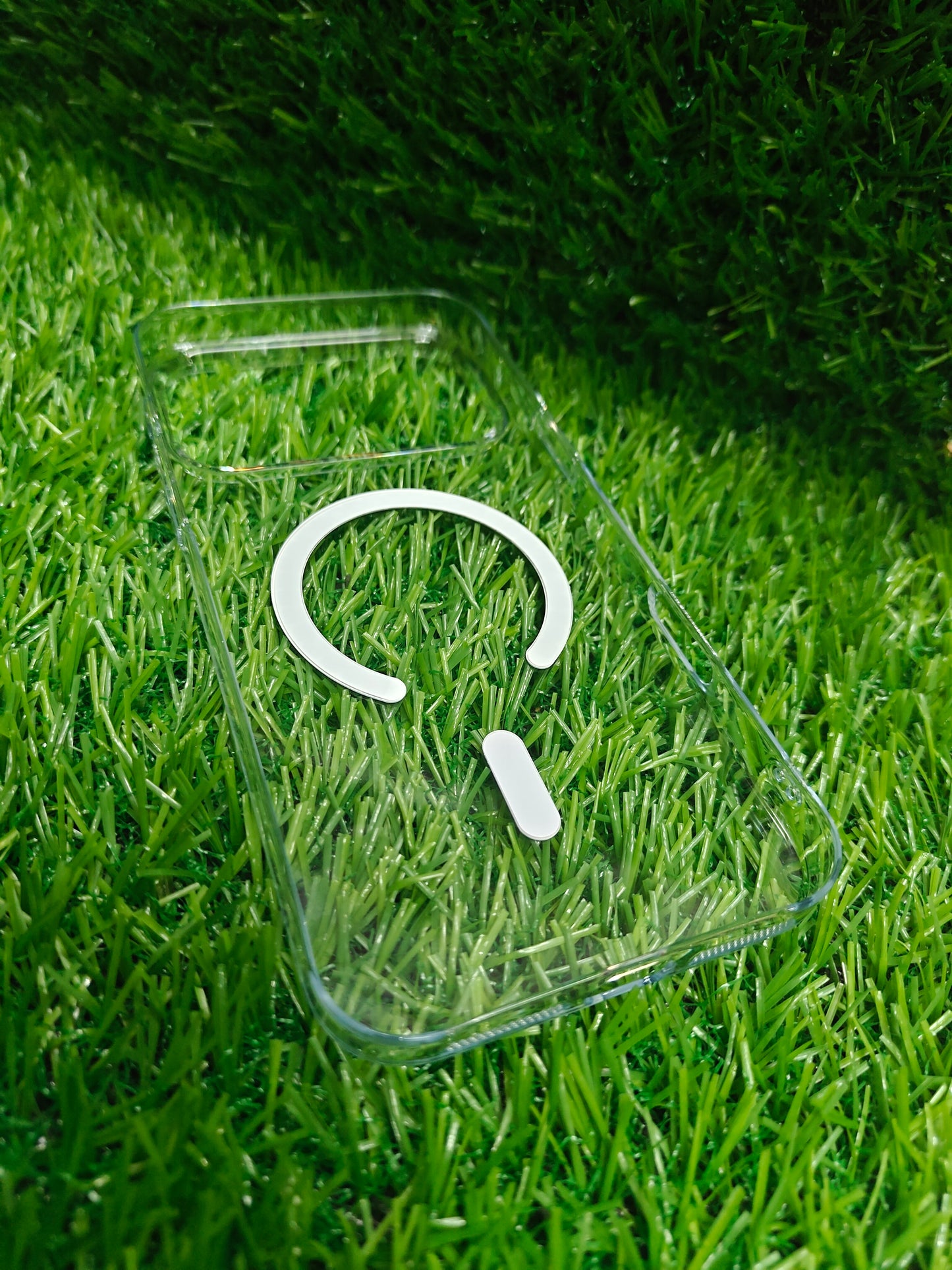 Apple iPhone 17 Pro Max Anti Yellow Premium Quality Magsafe Crystal Clear Hard Plastic Back Cover Case