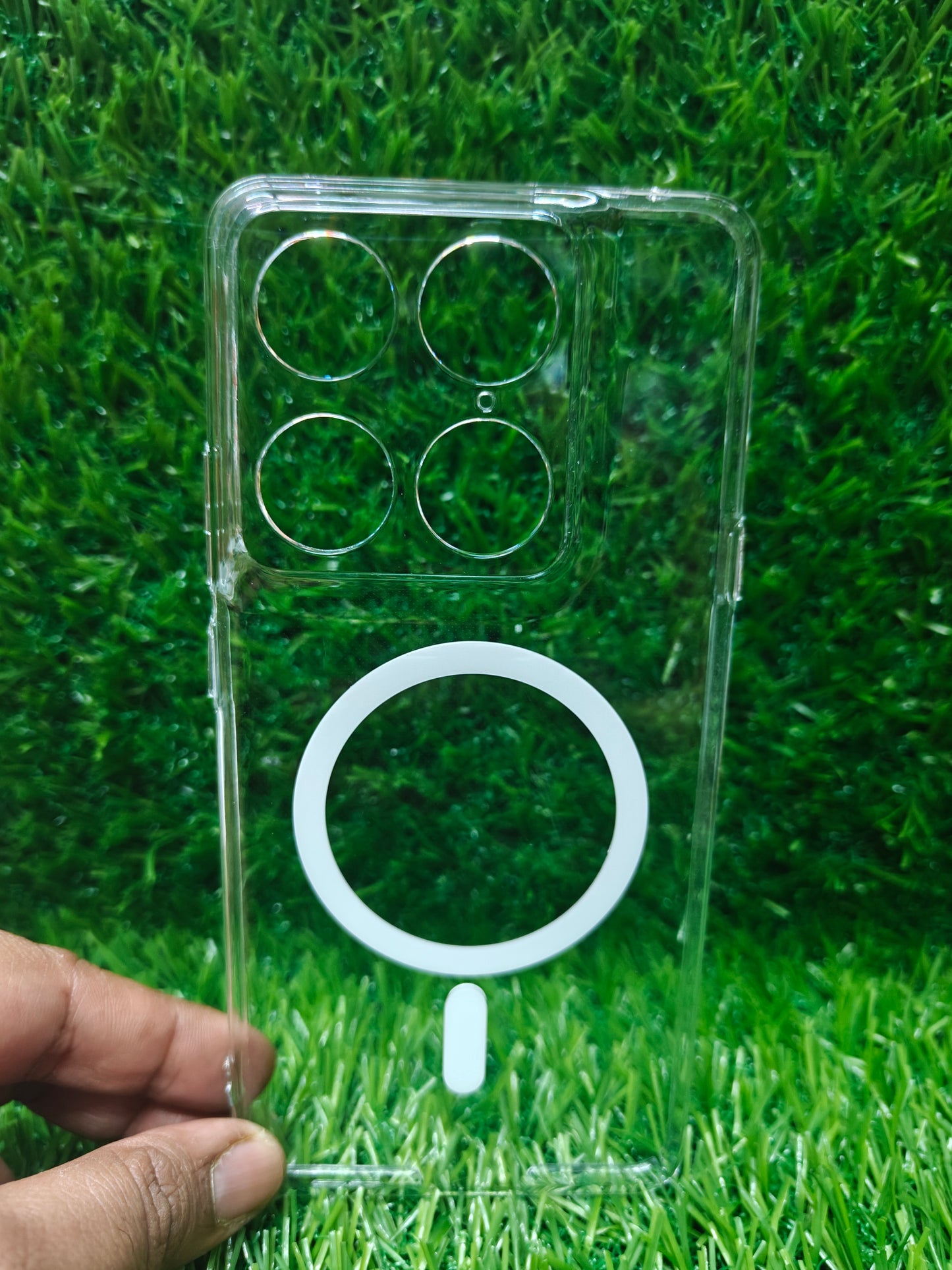 Motorola Signature 5G Anti Yellow Premium Magsafe Crystal Clear Hard Plastic Back Cover Case