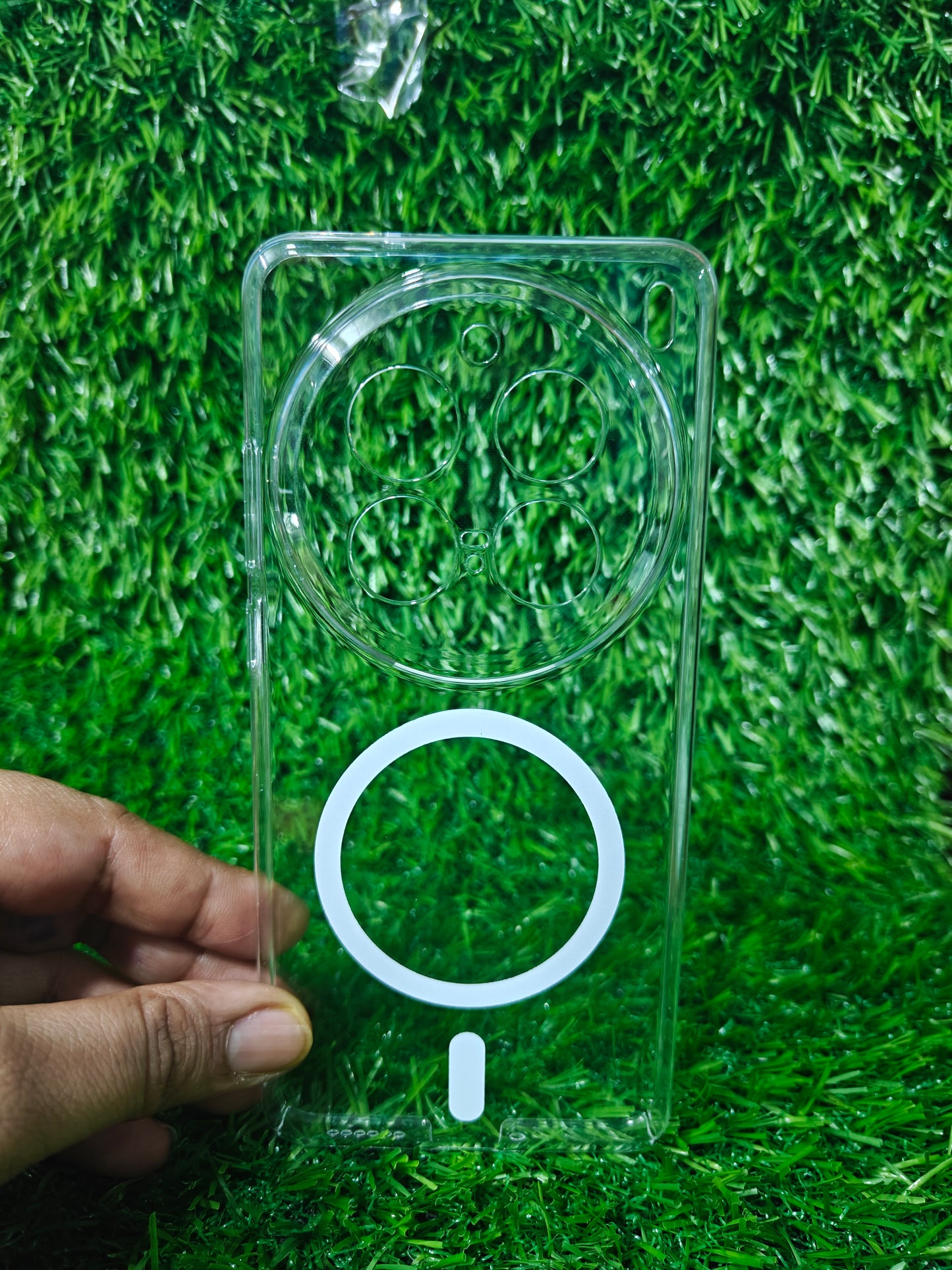 Vivo X200 Pro 5G Anti Yellow Premium Quality Magsafe Crystal Clear Hard Plastic Back Cover Case