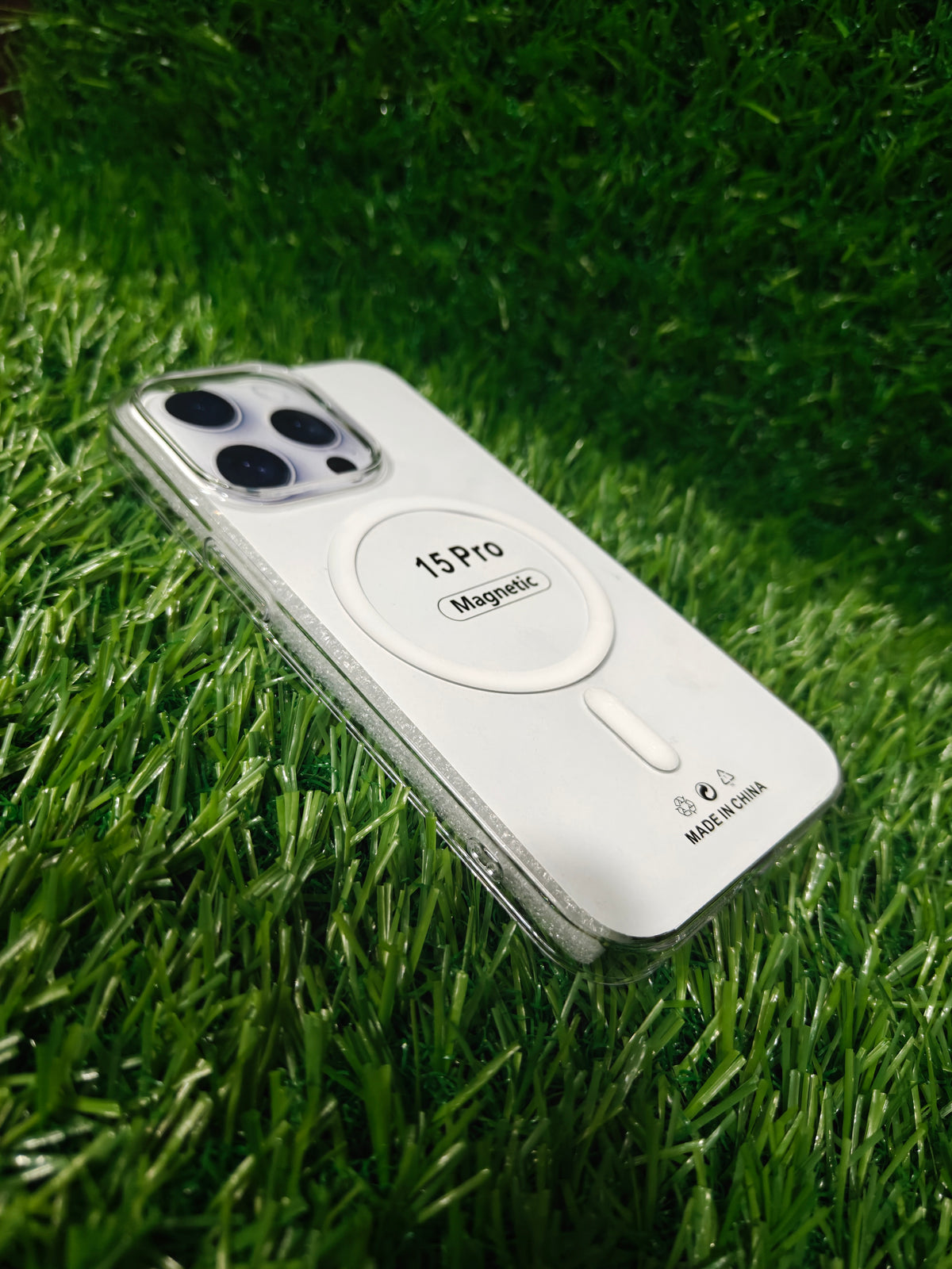 Apple iPhone 15 Pro Anti Yellow Premium Quality Magsafe Crystal Clear Hard Plastic Back Cover Case